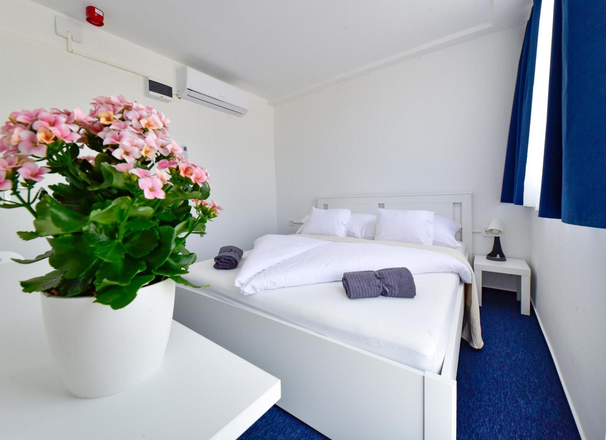 Zama Hotel Zamárdi Extérieur photo